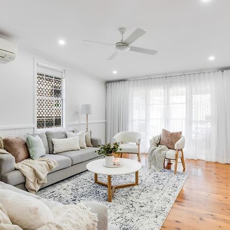 טוומבה Jacaranda Cottage - Family & Pet Friendly מראה חיצוני תמונה