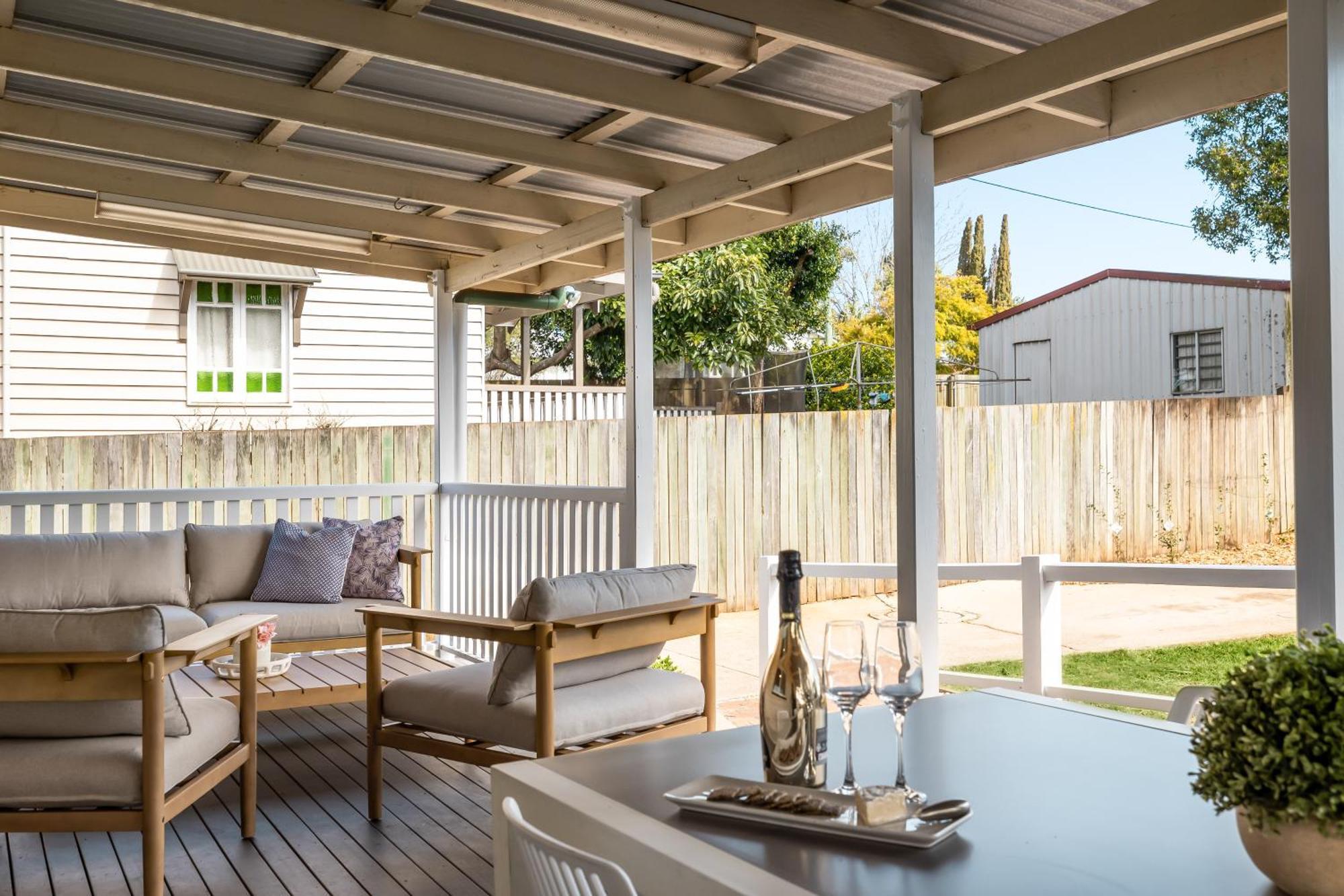 טוומבה Jacaranda Cottage - Family & Pet Friendly מראה חיצוני תמונה