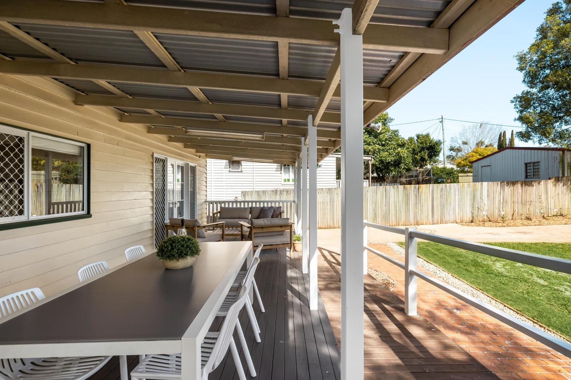טוומבה Jacaranda Cottage - Family & Pet Friendly מראה חיצוני תמונה